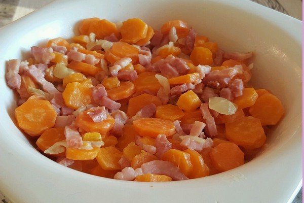 Carottes Aux Lardons Et a La Creme