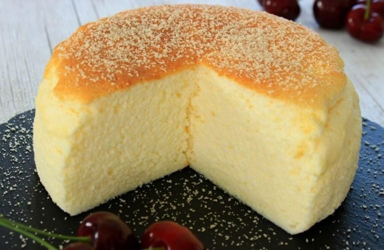 Zuckerwatte Kasekuchen mit nur 3 Zutaten 768x500 1