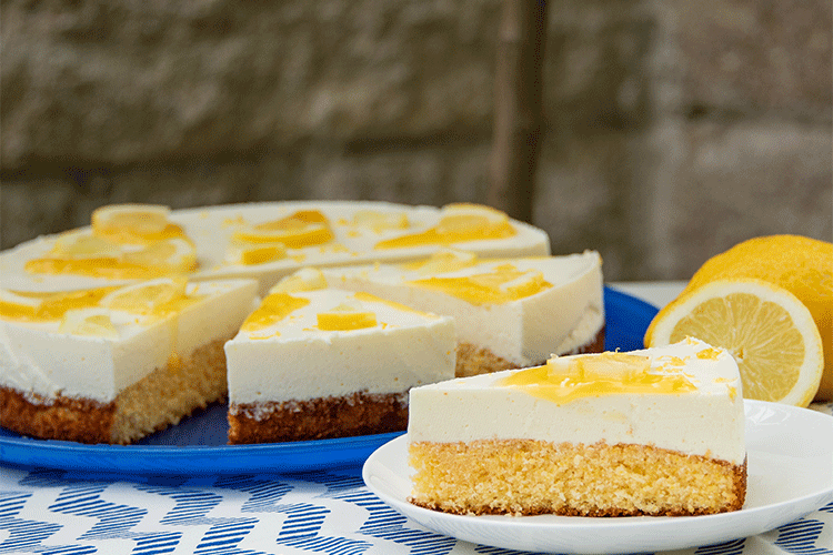 Zitronen schmand torte1 750x500 1