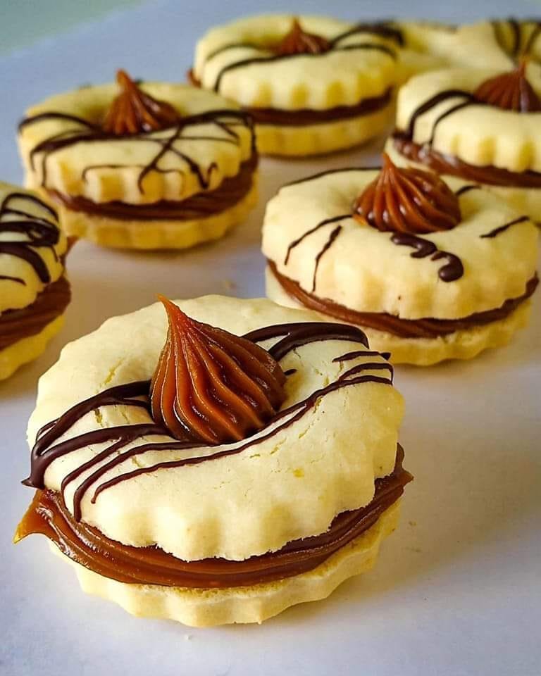 Kekse mit Dulce de Leche und Schokolade gefüllt. Schokolade - Omas ...