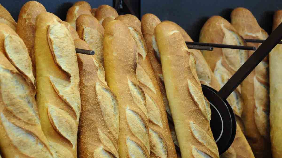 evitez de stocker le pain a cet endroit il va finir par se durcir en quelques jours