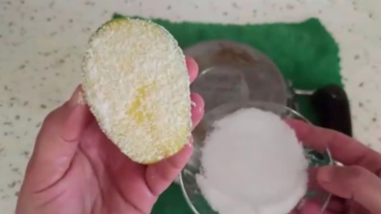 eliminare grasso pentole 1