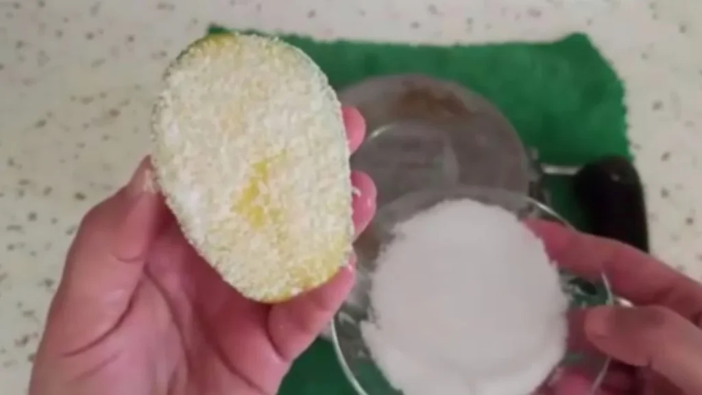 eliminare grasso pentole.jpeg