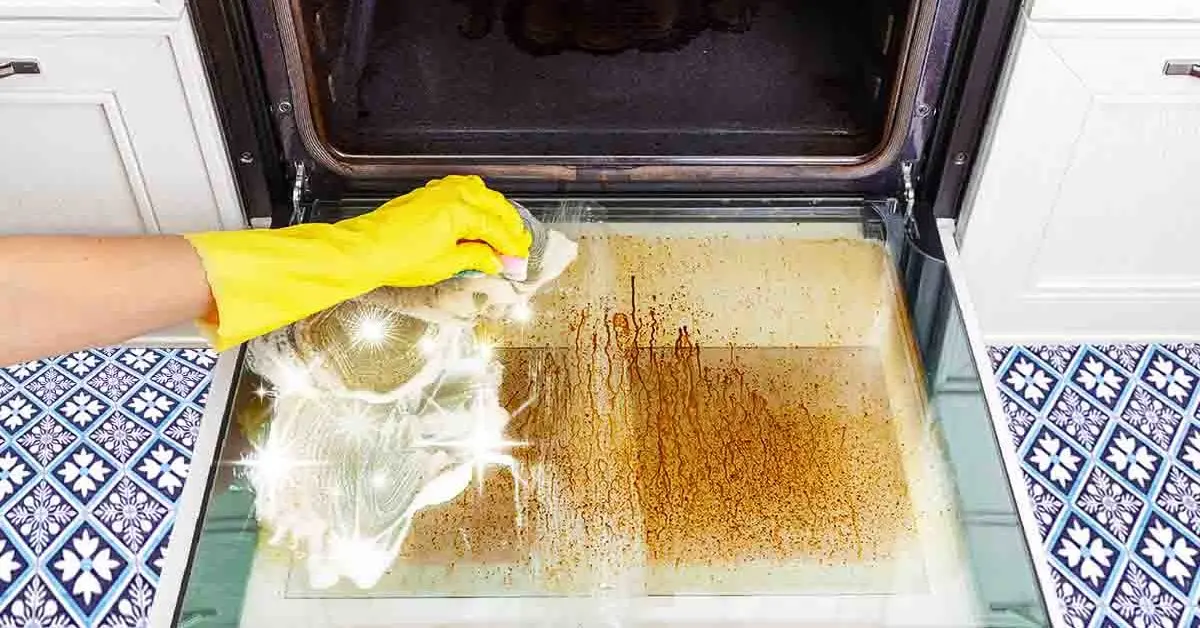 La vitre du four est elle sale Voici comment nettoyer et degraisser de linterieur efficacement 1200x628 1