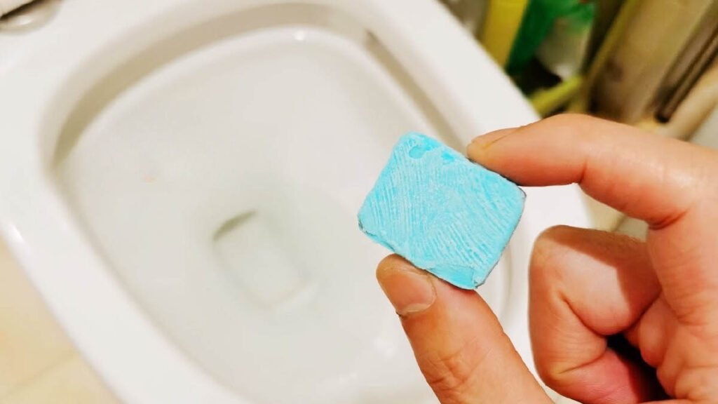 jetez le dans les toilettes cest plus efficace que nimporte quel produit nettoyant du marche